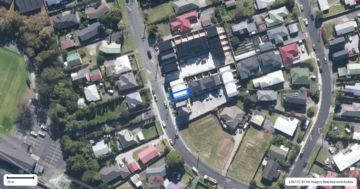 Property context map for 3/21 Titoki Street, Te Atatu Peninsula, Auckland