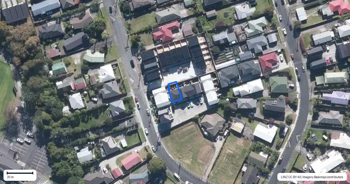 Property context map for 6/21 Titoki Street, Te Atatu Peninsula, Auckland