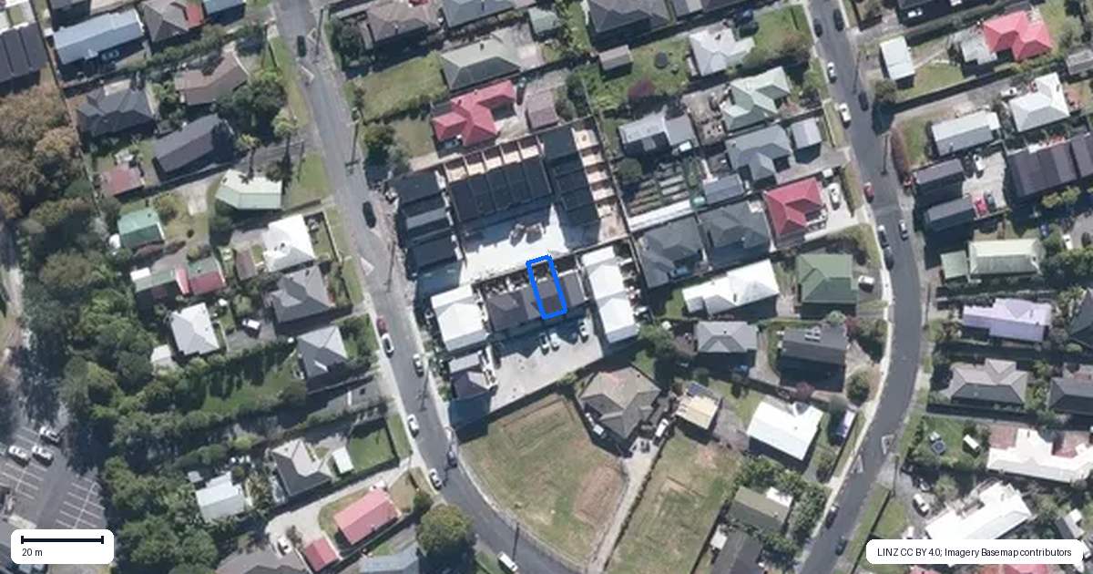 Property context map for 8/21 Titoki Street, Te Atatu Peninsula, Auckland