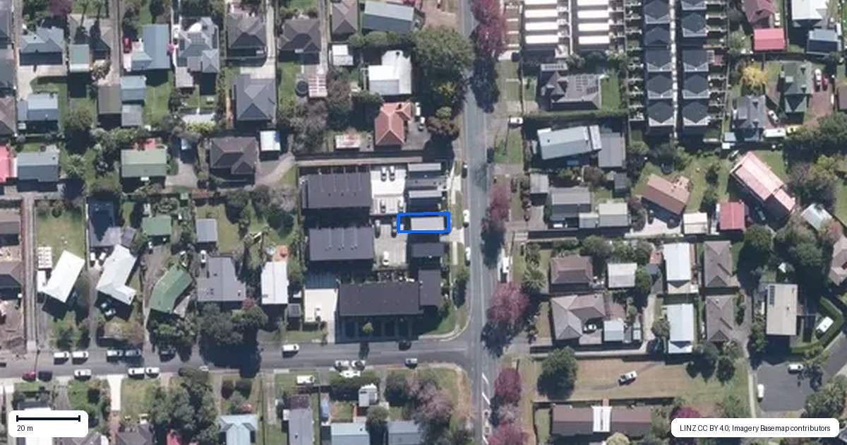 Property context map for 1/89 Beach Road, Te Atatu Peninsula, Auckland
