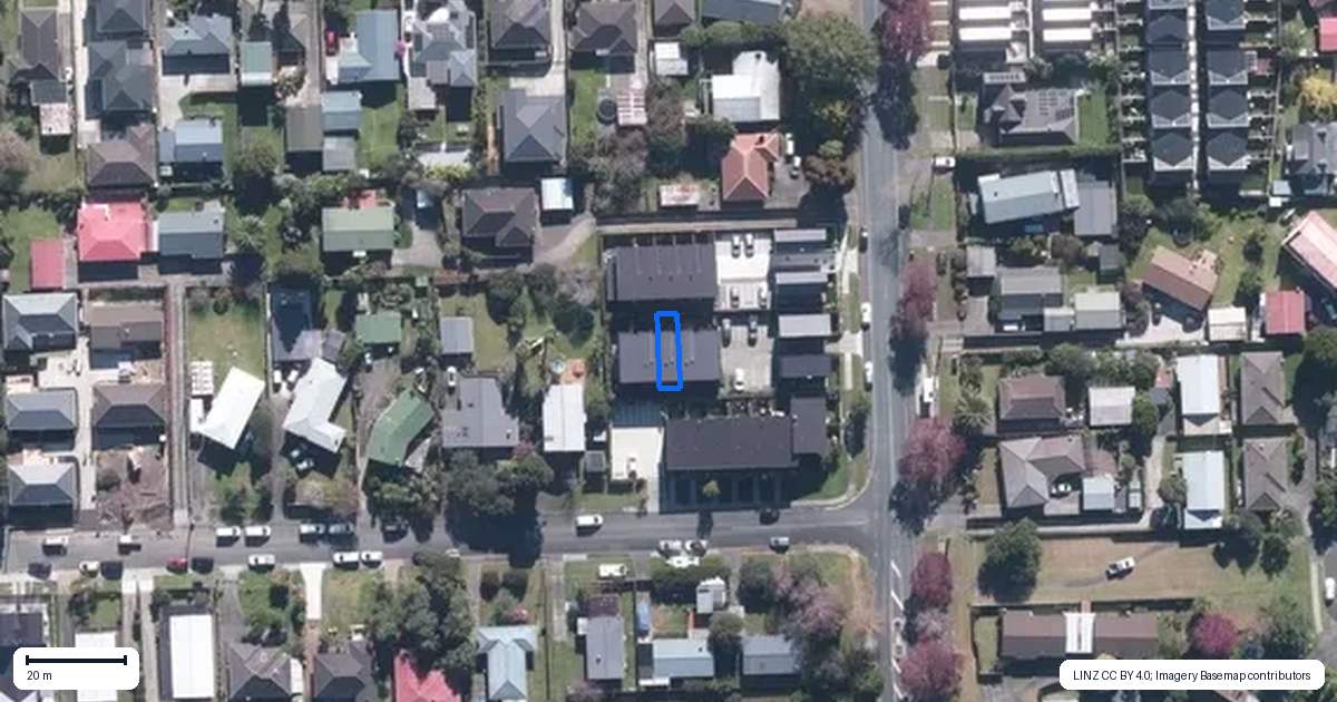 Property context map for 5/89 Beach Road, Te Atatu Peninsula, Auckland