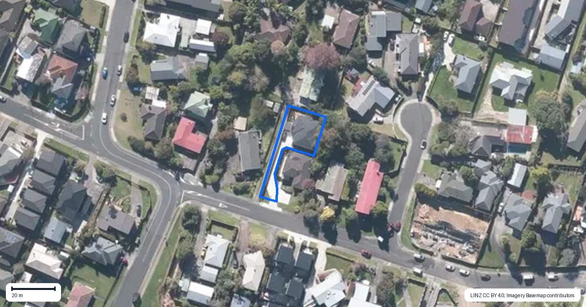 Property context map for 60A Andrew Road, Howick, Auckland