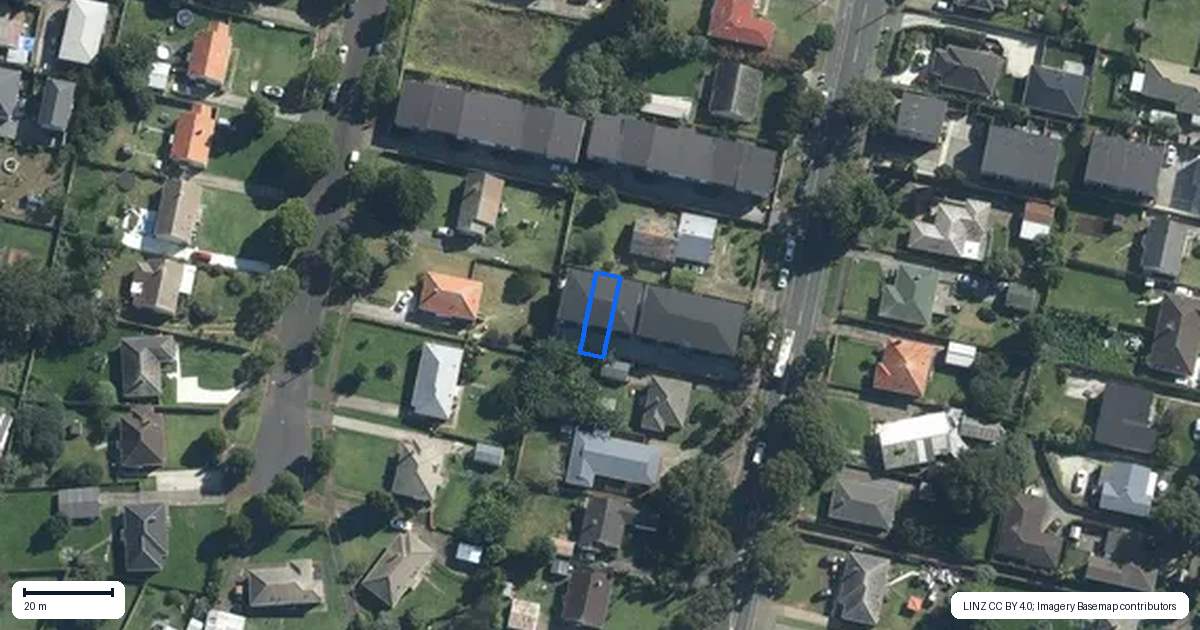 Property context map for 37E Erima Avenue, Point England, Auckland