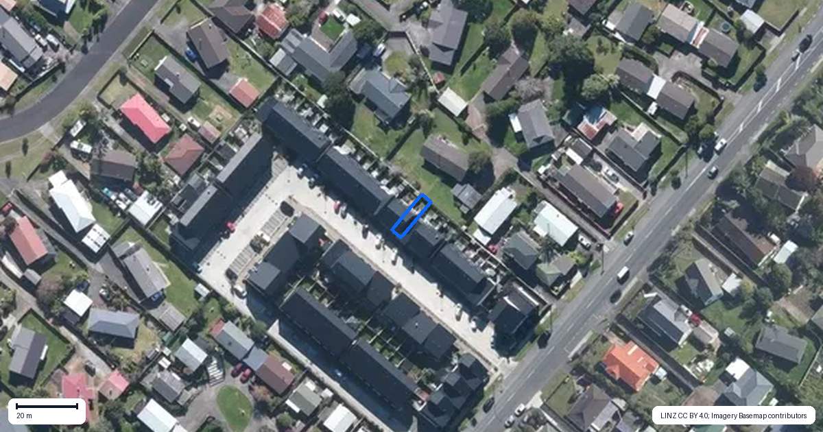 Property context map for 17 Ivy Nola Way, Henderson, Auckland
