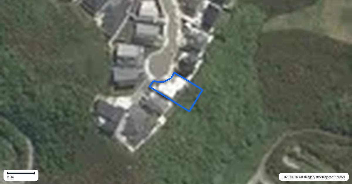 Property context map for 7 Pine Hill Rise, Glenside, Wellington