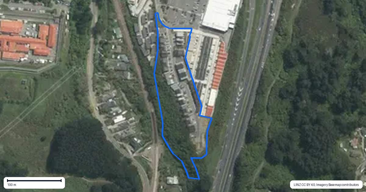 Property context map for 7 Ara Paiwhenua, Tawa, Wellington