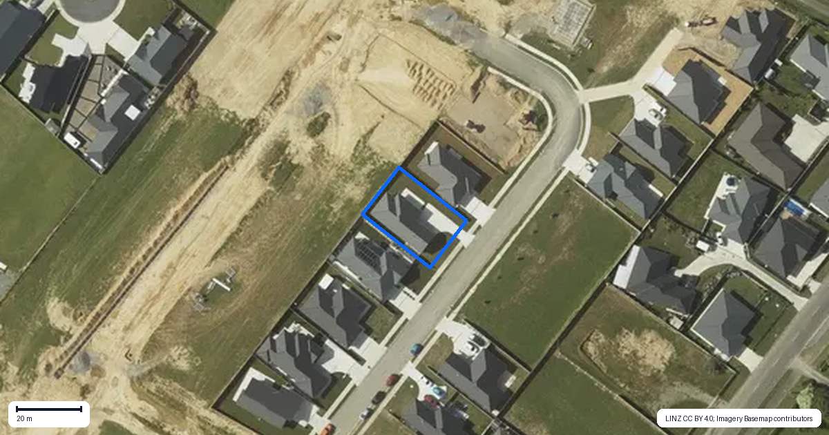 Property context map for 11 Pahiki Crescent, Levin