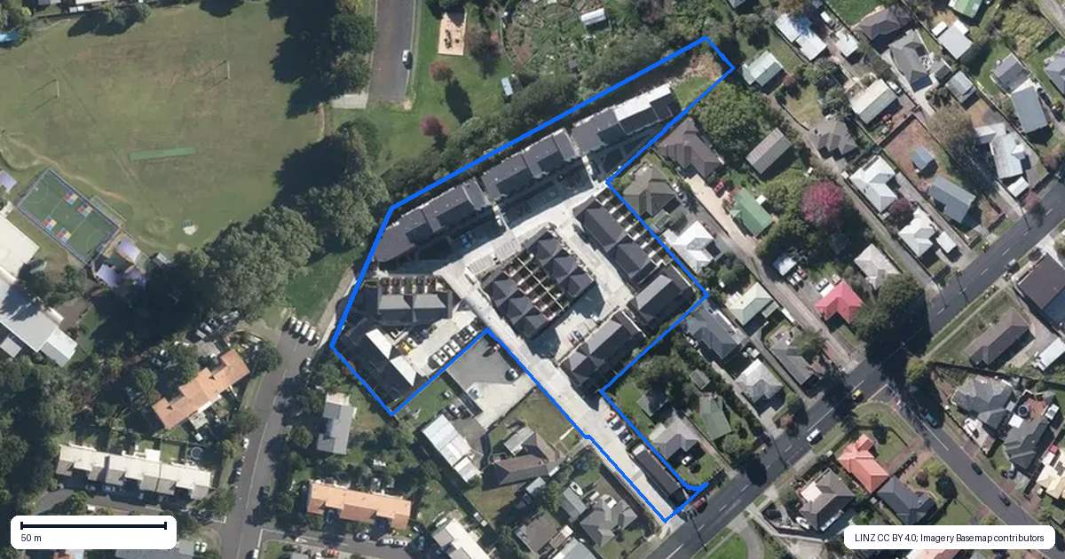 Property context map for 51/125B Metcalfe Road, Ranui, Auckland