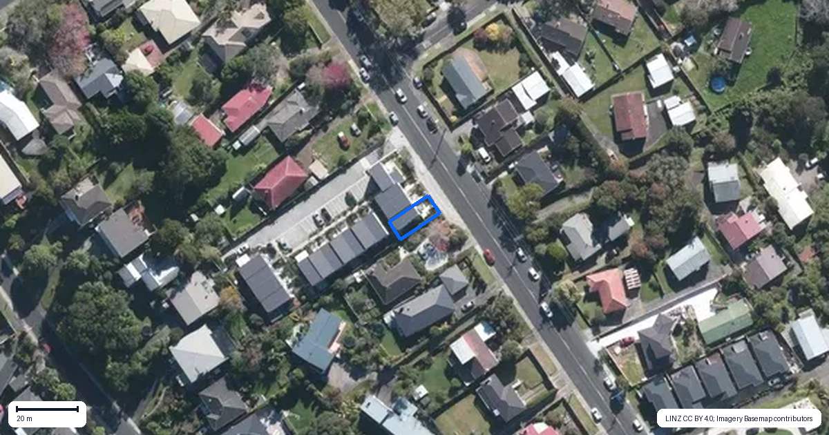 Property context map for 8 Patariki Way, Beach Haven, Auckland