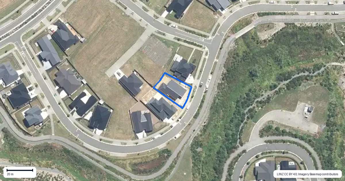 Property context map for 16 Arohaina Avenue, Karaka, Papakura