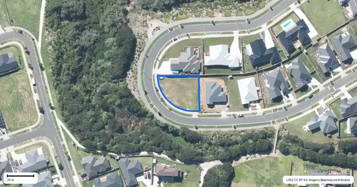 Property context map for 28 Omahuru Road, Glenbrook