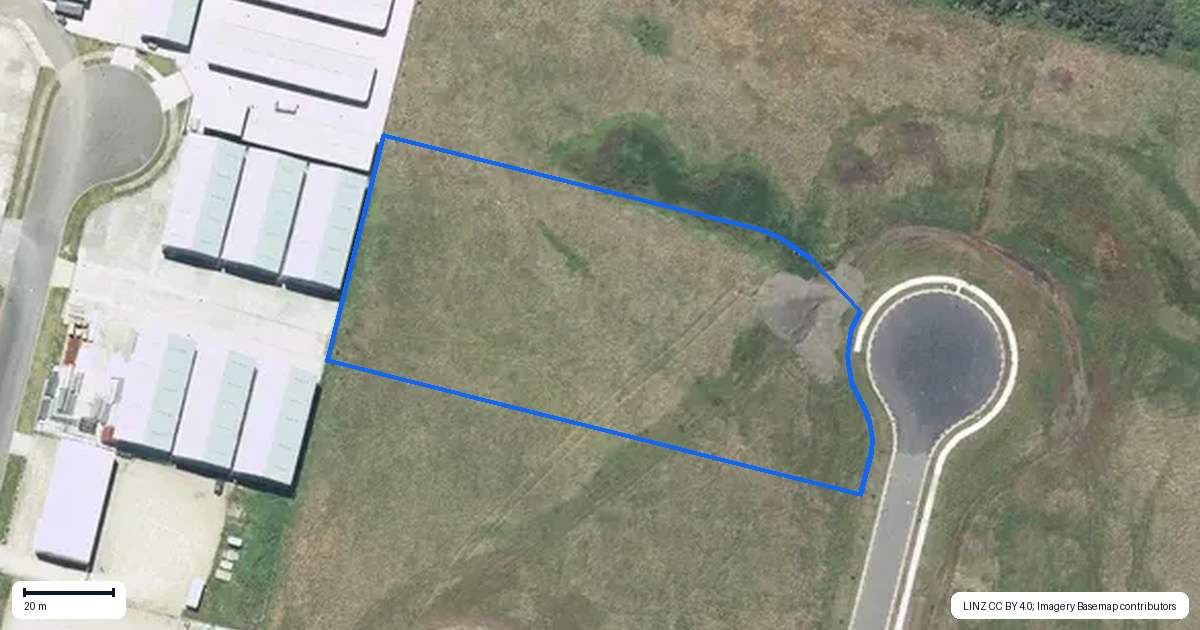 Property context map for 11 Allengate Road, Castlecliff, Whanganui