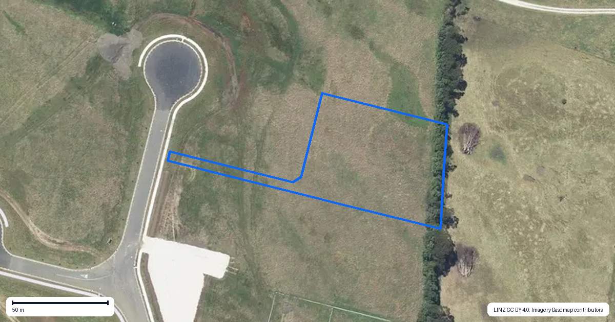 Property context map for 12 Allengate Road, Castlecliff, Whanganui