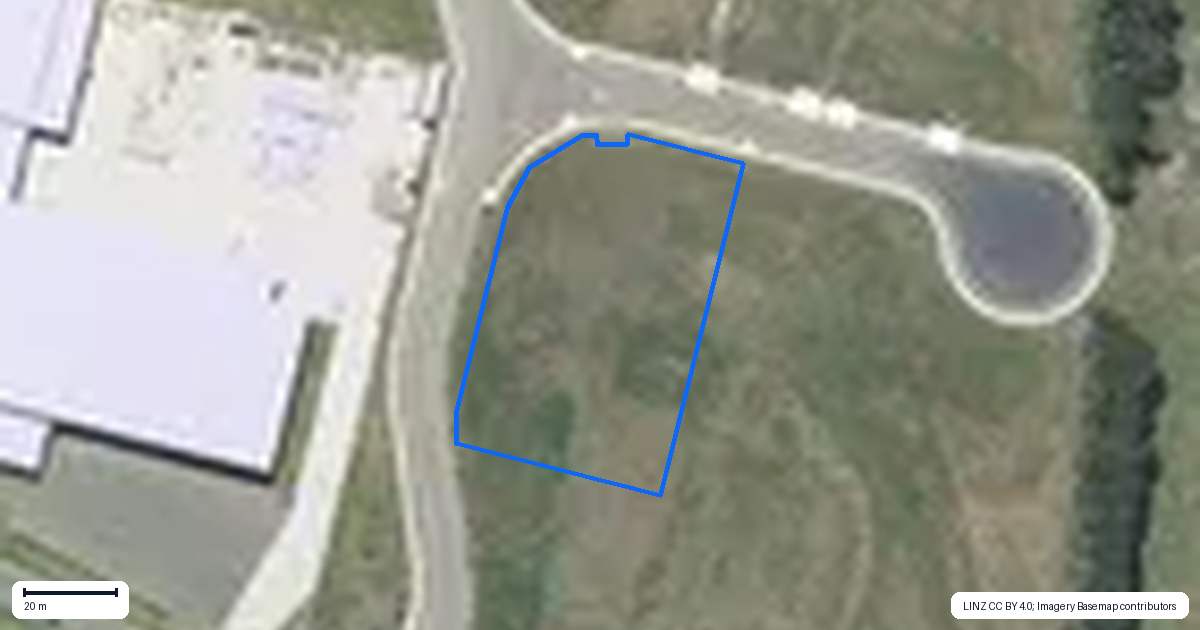 Property context map for 2 Pakura Place, Castlecliff, Whanganui