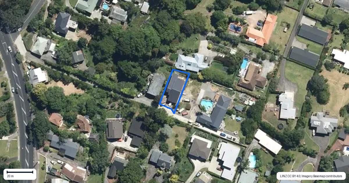 Property context map for 60A West Lynn Road, Titirangi, Auckland