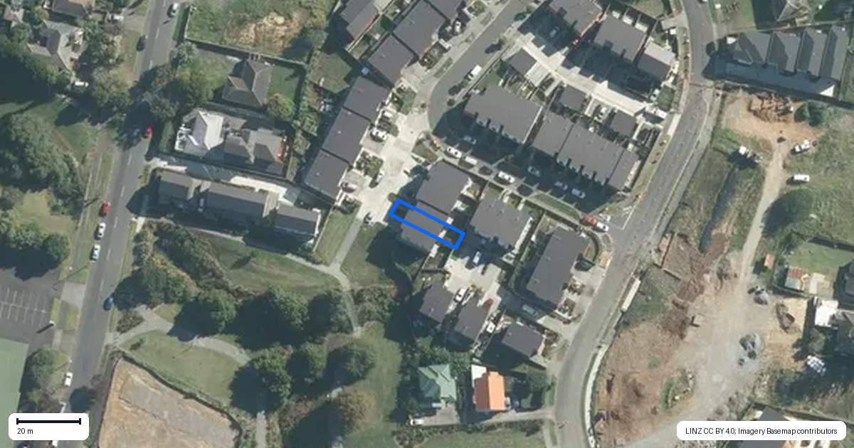 Property context map for 14 Harlow Crescent, Glen Innes, Auckland