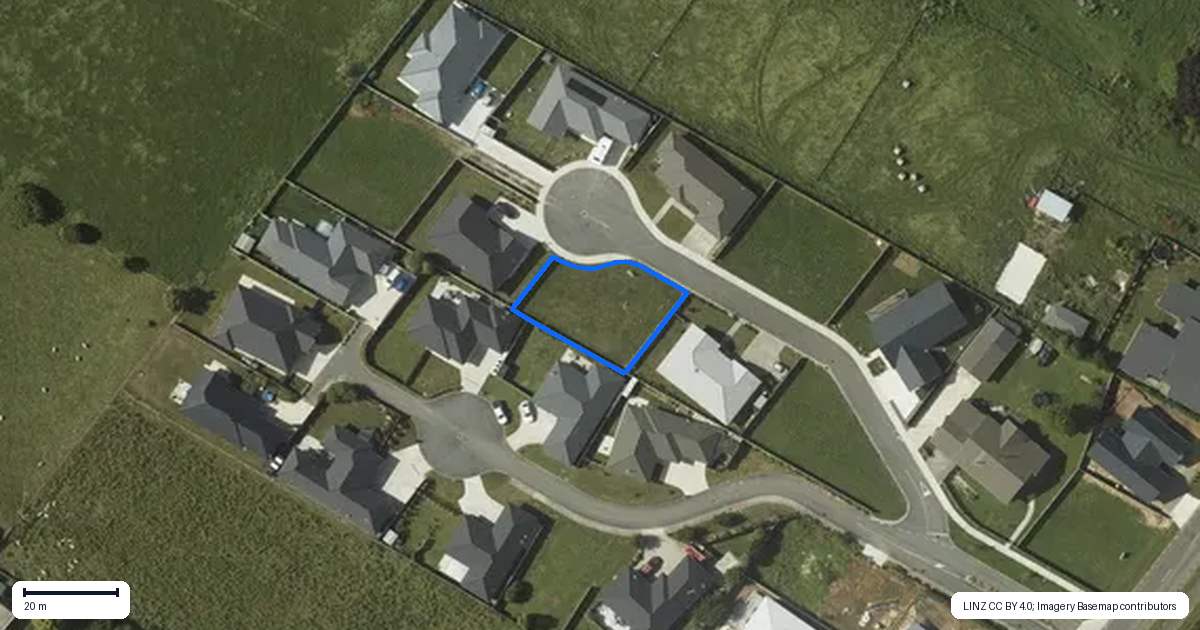Property context map for 7 Oak Place, Levin
