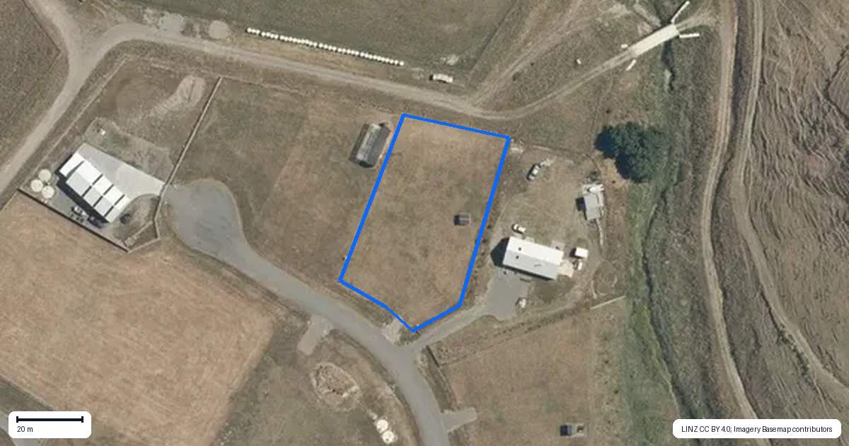 Property context map for 64 Punawaitai Road, Pourerere, Omakere