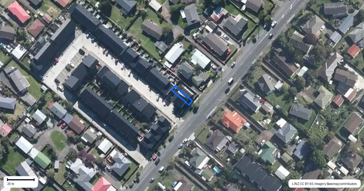 Property context map for 2/119 Bruce McLaren Road, Henderson, Auckland