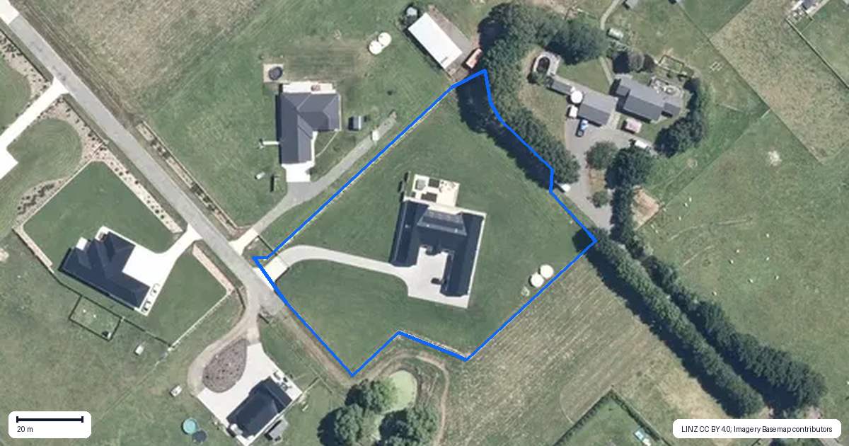 Property context map for 11 Te Kahu Lane, Halcombe