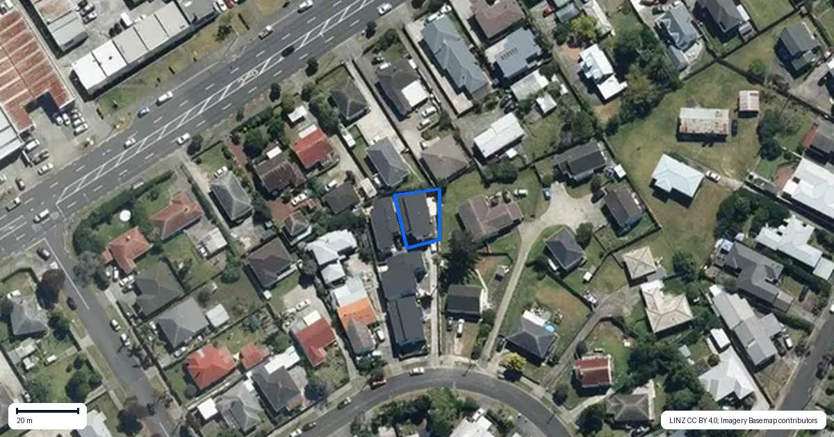 Property context map for 8C Ruahine Street, Avondale, Auckland