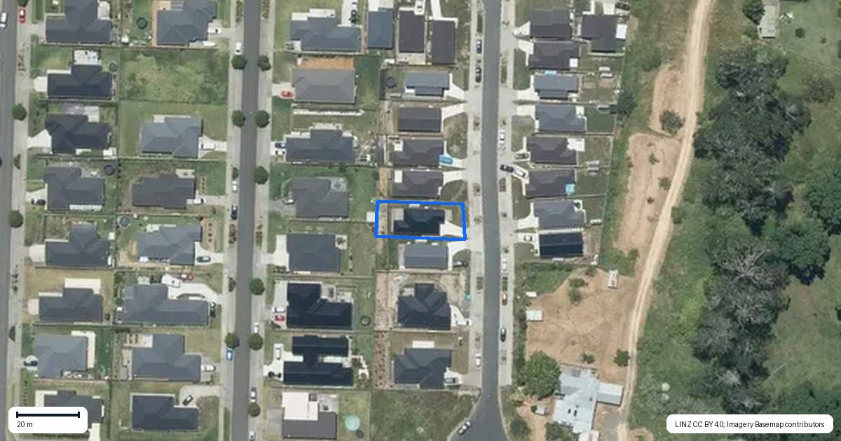 Property context map for 18 Rongomai Street, Helensville