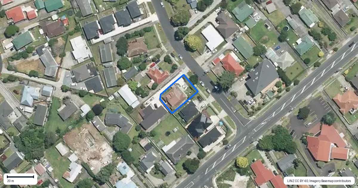 Property context map for 2 Bunnythorpe Road, Papakura