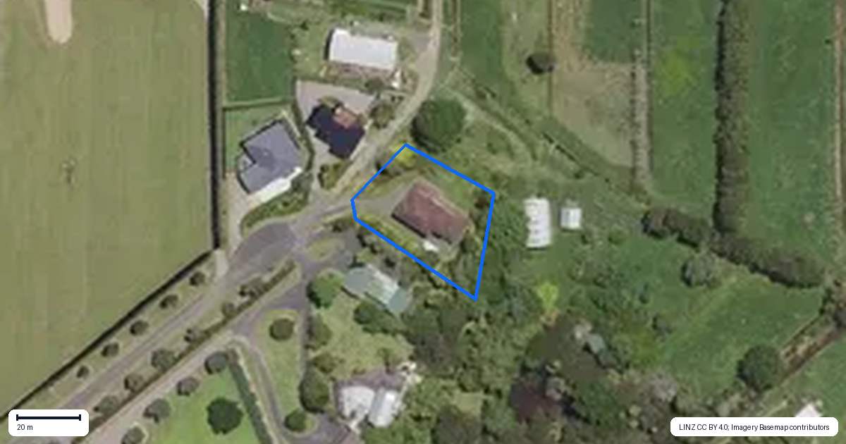 Property context map for 33 Church Street, Katikati