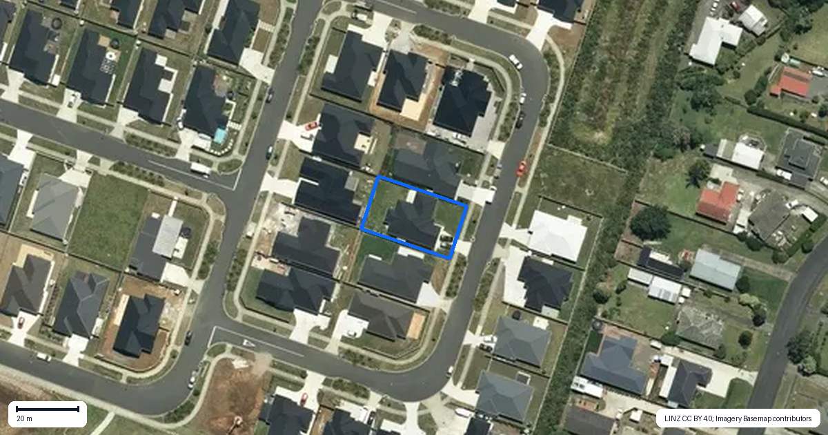 Property context map for 10 Pipi Crescent, Tuakau