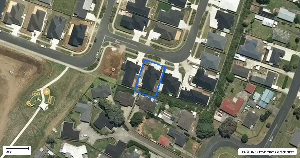 Property context map for 27 Pipi Crescent, Tuakau