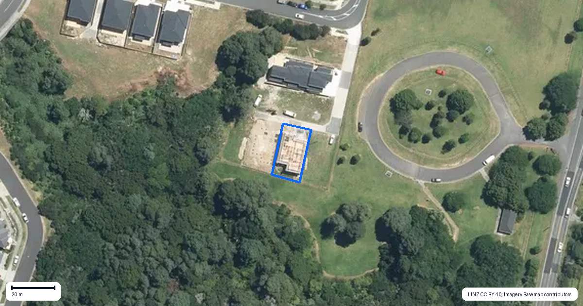 Property context map for 2E Hughs Way, Flat Bush, Auckland