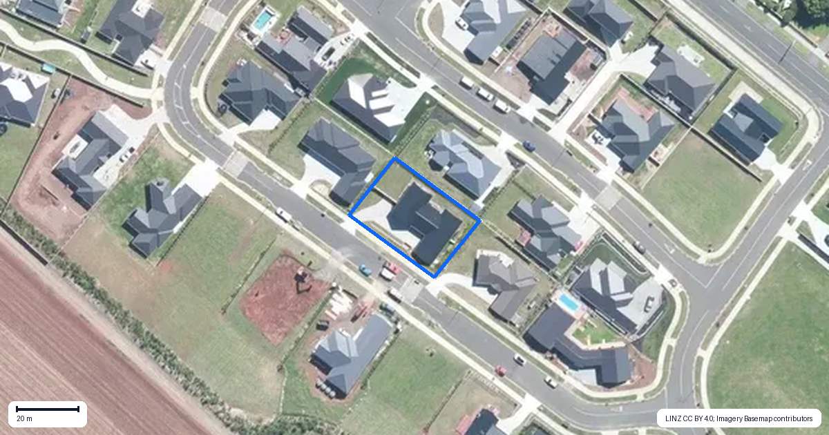 Property context map for 5 Kerr Crescent, Patumahoe, Pukekohe