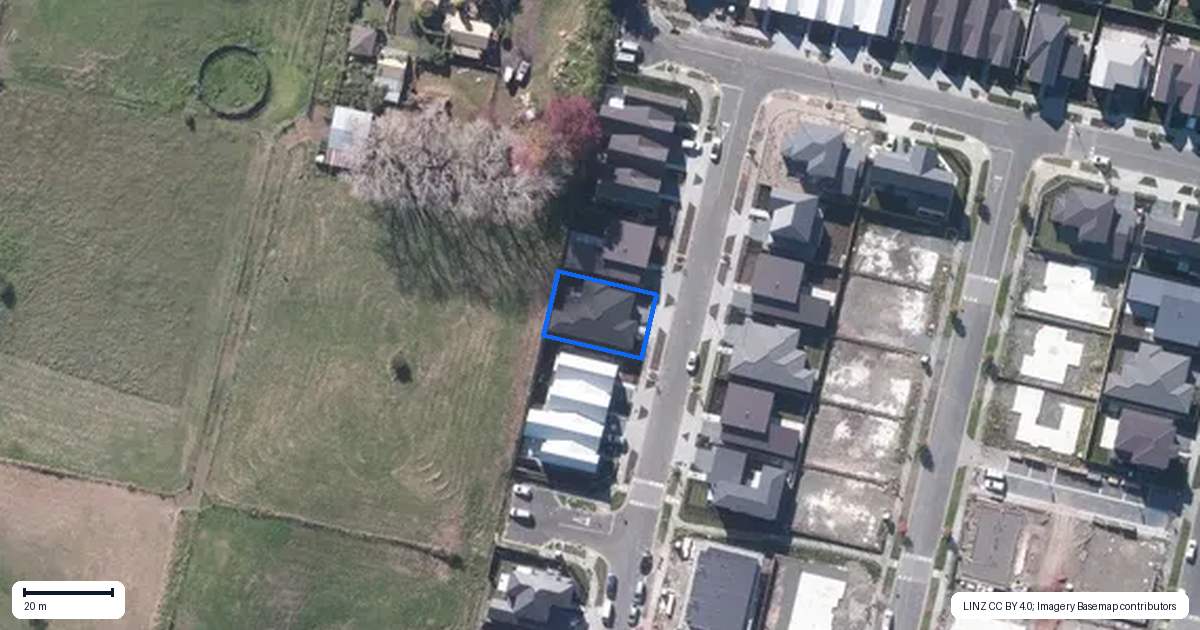 Property context map for 32 Oyster Drive, Whenuapai, Auckland