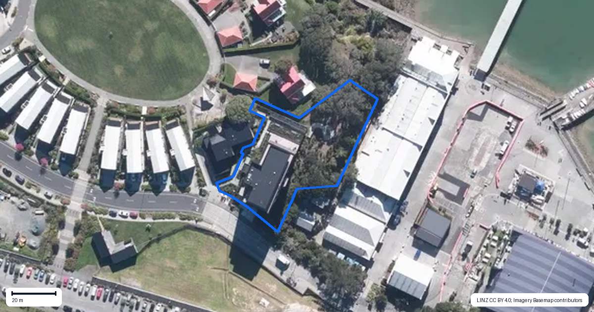 Property context map for 501/45 Hudson Bay Road, Hobsonville, Auckland