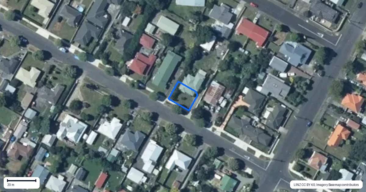 Property context map for 30 Duke Street, Levin