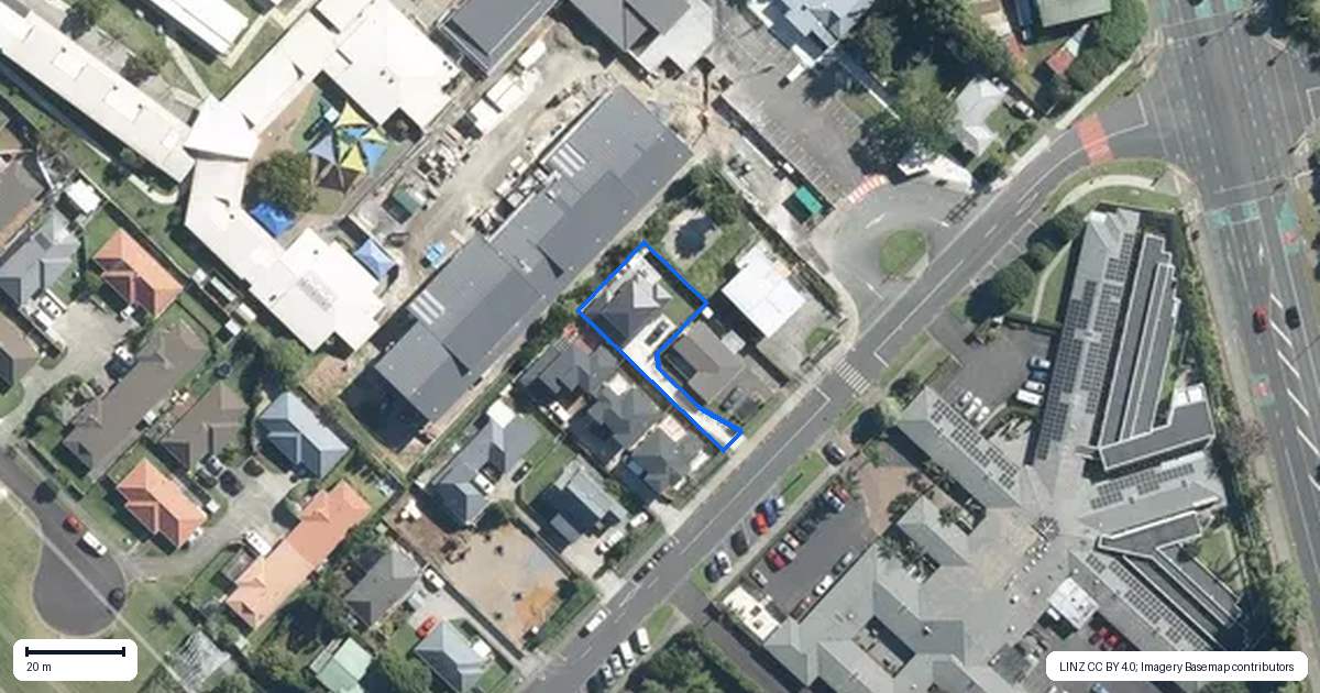 Property context map for 10B Bass Road, Albany, Auckland