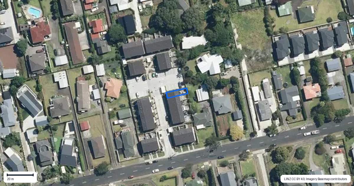 Property context map for 17 Whanui Place, Mangere Bridge, Auckland