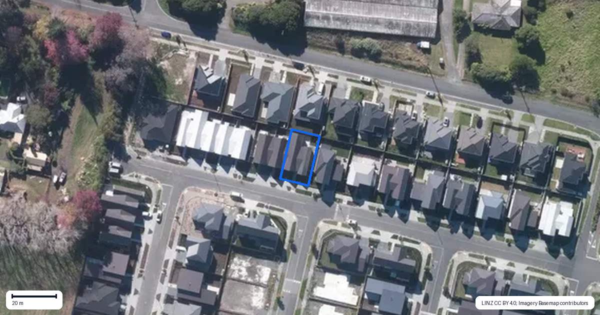 Property context map for 121 Kopuru Road, Whenuapai, Auckland