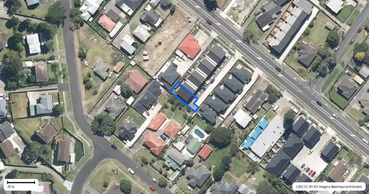 Property context map for 8/74 Station Road, Papatoetoe, Auckland