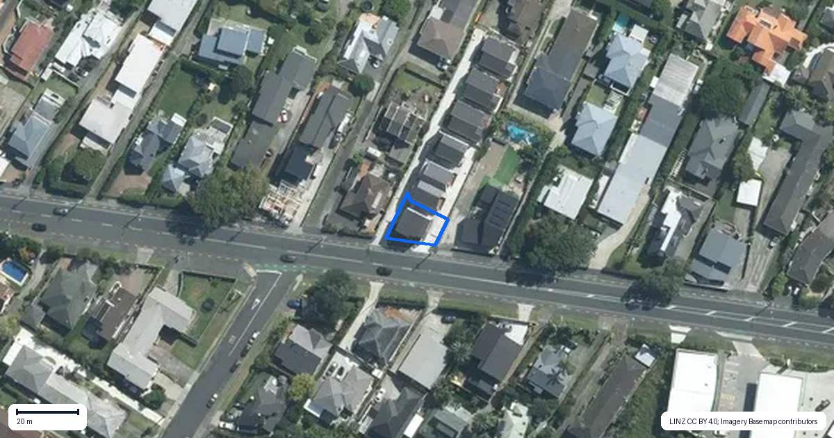 Property context map for 1/258 Lake Road, Hauraki, Auckland