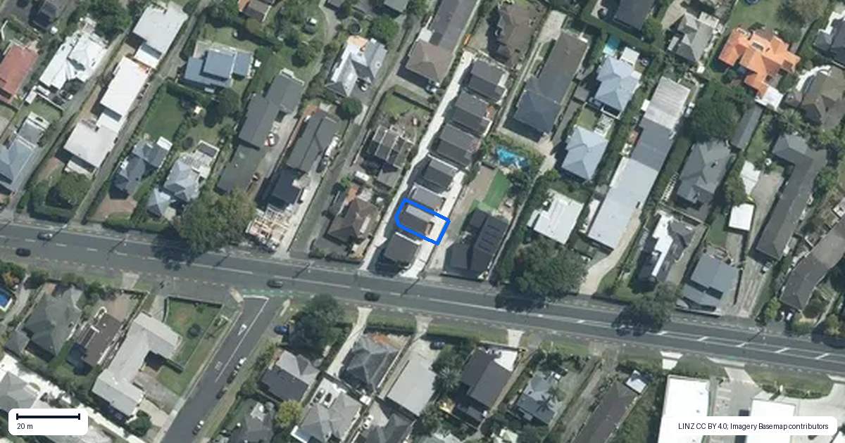 Property context map for 2/258 Lake Road, Hauraki, Auckland