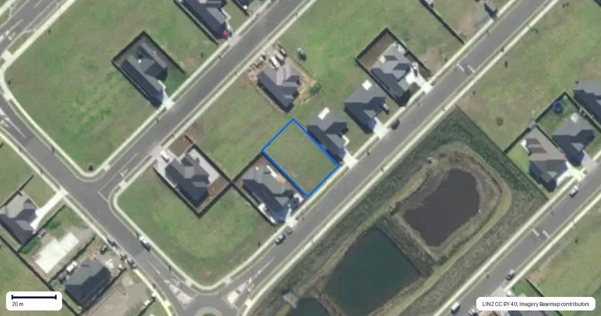 Property context map for 32 Te Piriti Road, One Tree Point, Whangarei