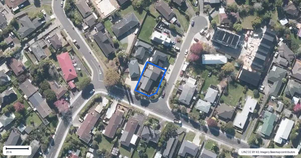 Property context map for 2 Broadview Place, Howick, Auckland