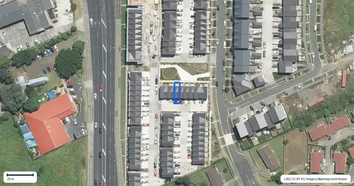Property context map for 36 Waipuhinui Way, Wiri, Auckland