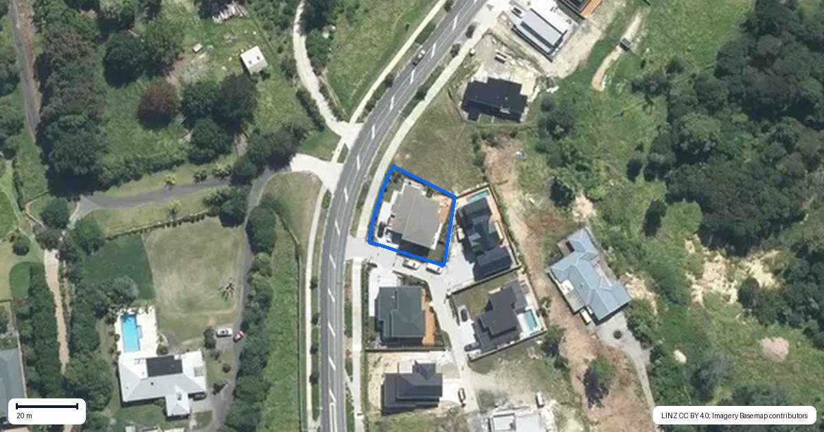 Property context map for 2 Taku Close, Long Bay, Auckland