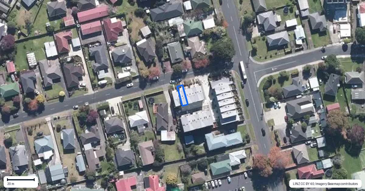 Property context map for 13/2 Moor Avenue, Te Atatu Peninsula, Auckland