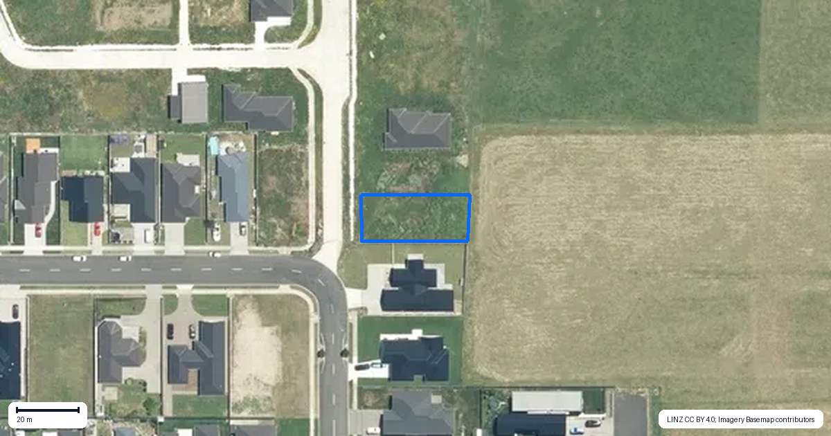 Property context map for 8 McWatters Drive, Ngatea