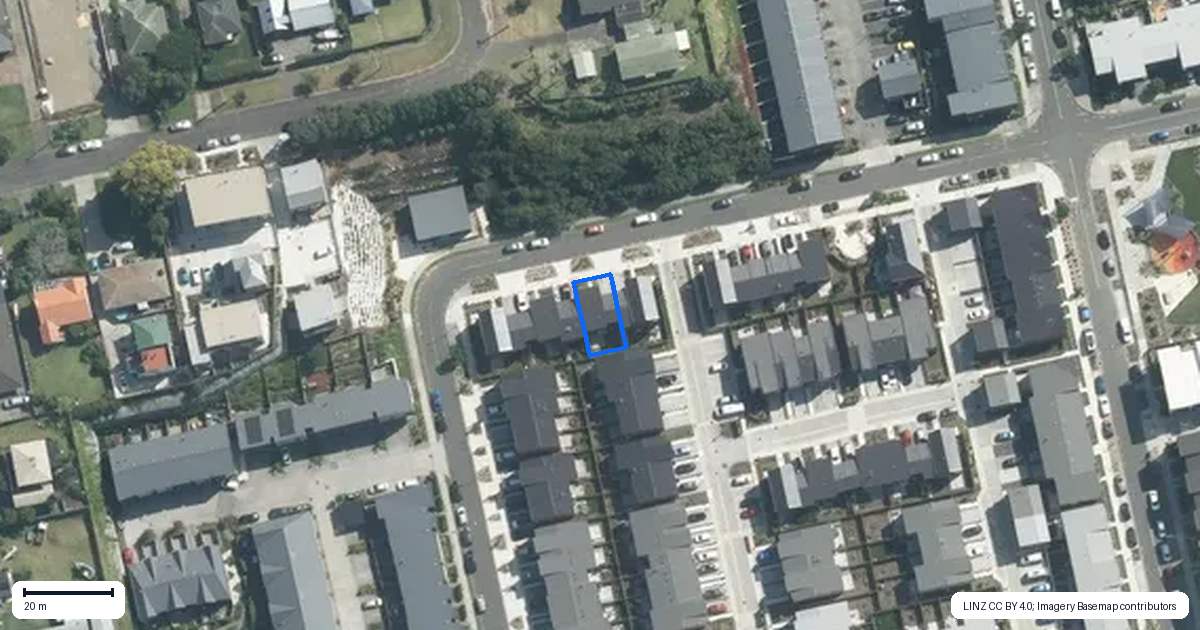 Property context map for 71 Mangahoe Road, Mount Wellington, Auckland