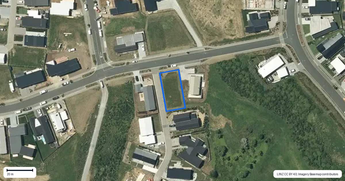 Property context map for 104 Omahina Street, Raglan