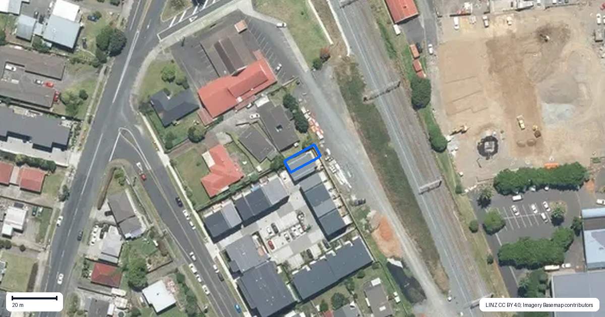 Property context map for 17 Pukakaho Lane, Papatoetoe, Auckland